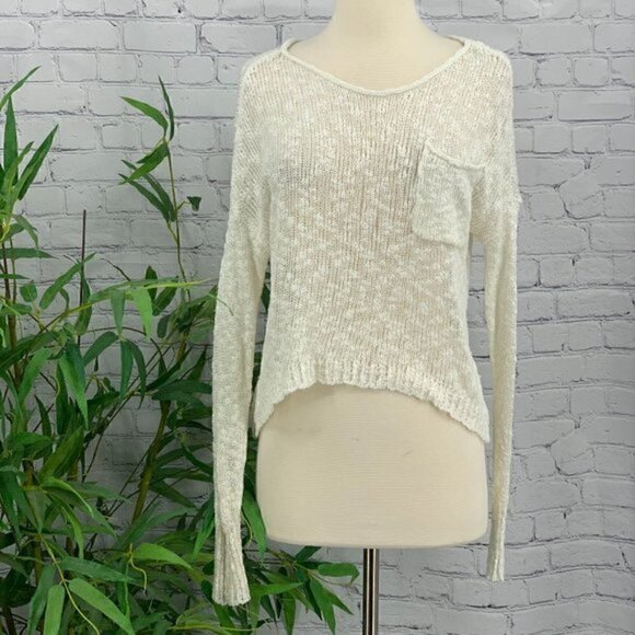 🎉Hollister Cream Crop Sweater w/ Pocket on Front - Picture 6 of 6